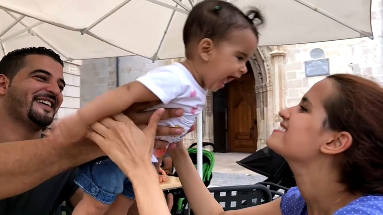 Raw Politics: the first Spanish steps of an Aquarius migrant family