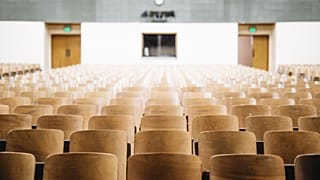 Uno de cada 10 estudiantes españoles tiene pensamientos suicidas en el primer año de universidad