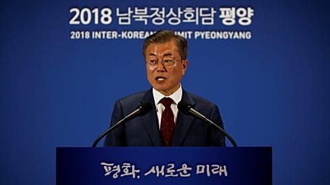 Moon: Kuzey Kore lideri Kim yakın bir tarihte Trump’la görüşmek istiyor
