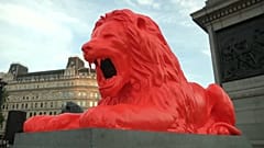 Лев-стихотворец на Трафальгарской площади