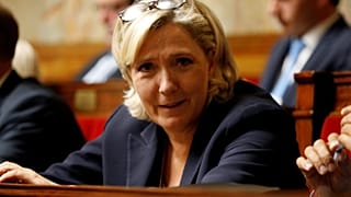 Justiz schickt Marine Le Pen (50) zum Psychiater - Rechtspopulistin spricht von "totalitärem Regime"