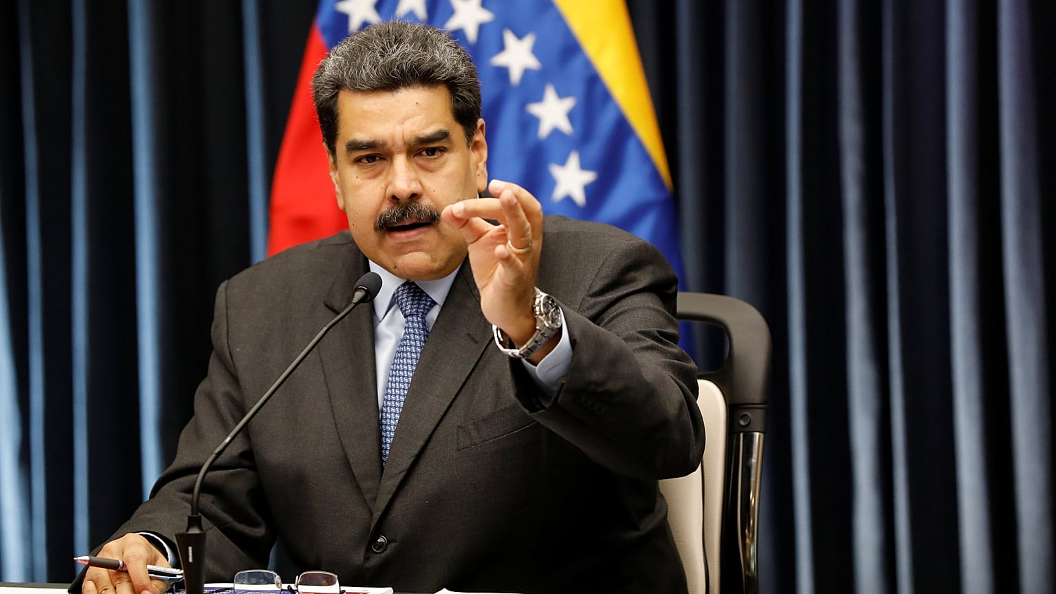 Maduro ordena instalar un nuevo sistema de cobro de gasolina en Venezuela