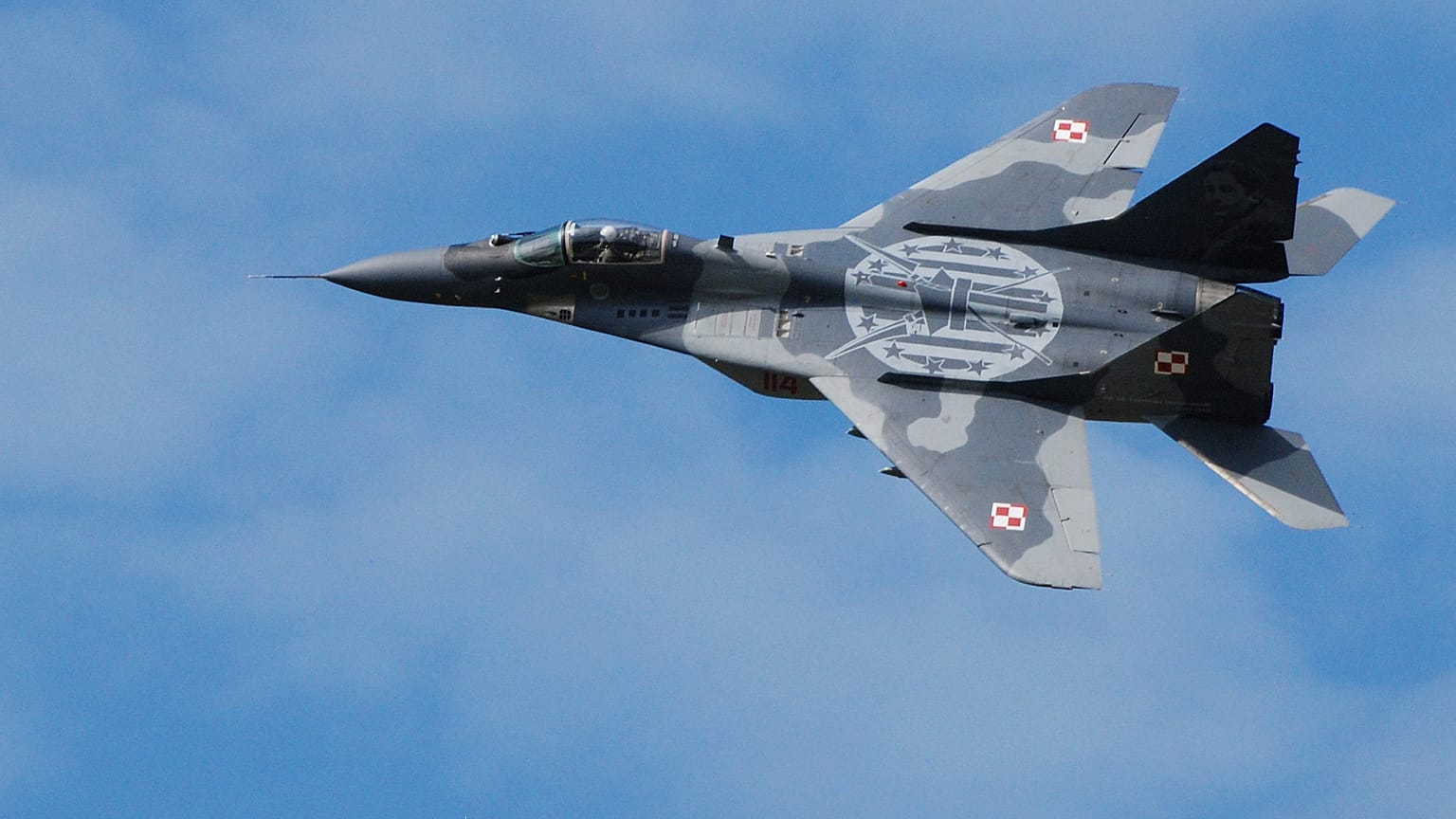 Air Show - Sukhoi Su-35