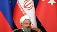 Ruhani'den Trump'a sert mesaj: ABD Saddam Hüseyin ile aynı kaderi paylaşacak