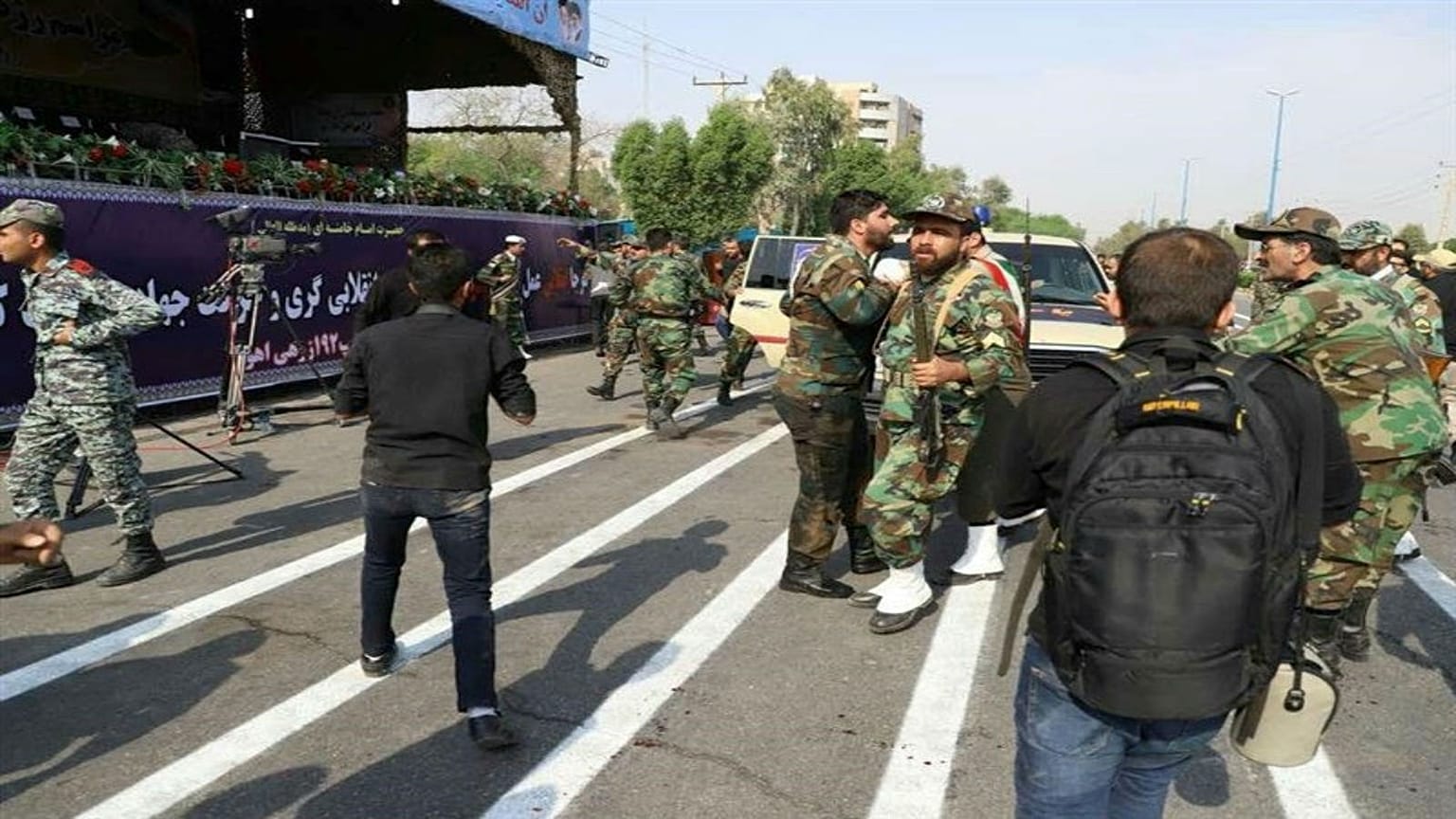ماذا قال رواد مواقع التواصل العرب عن هجوم الأهواز؟