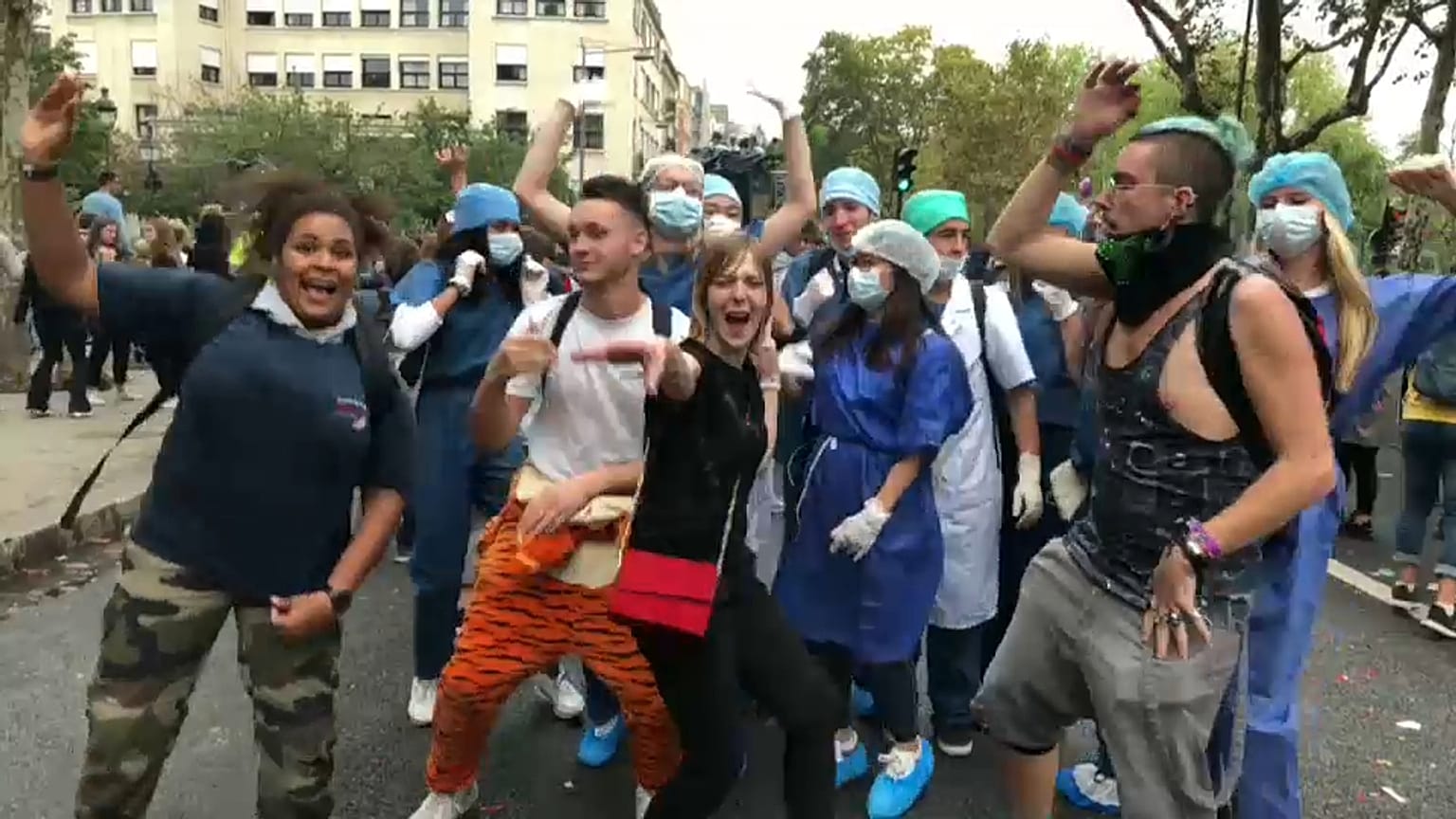 Techno Parade 20 yaşında: Dans etmekten hiçbir şey alıkoyamaz