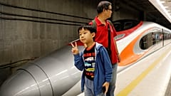 Hong Kong-Çin arasında entegrasyon için hızlı tren 