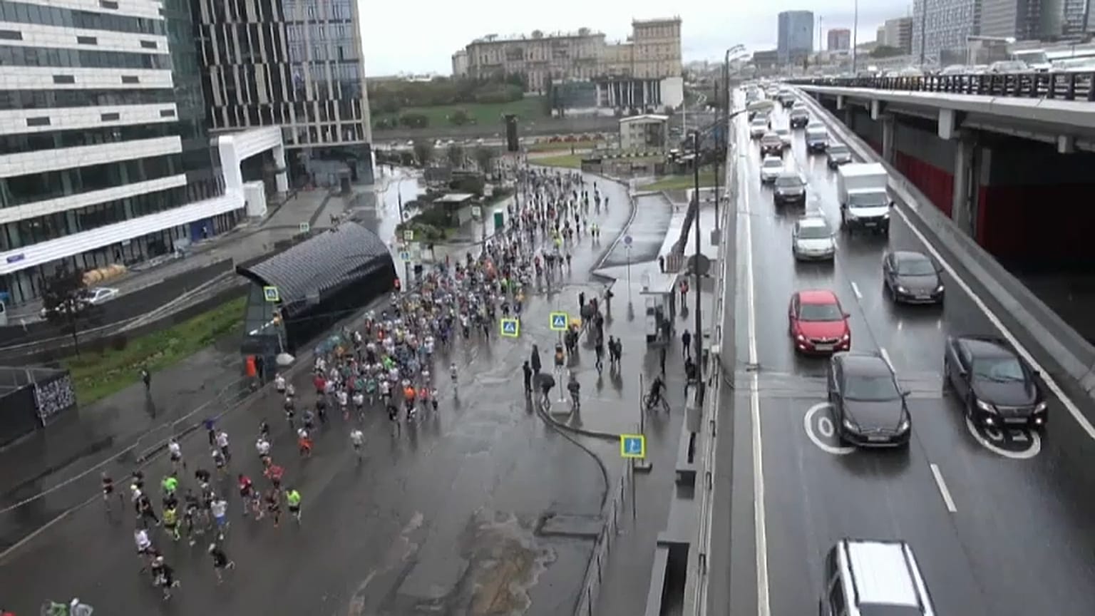 Москва, дождь и марафон