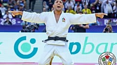 Saeid Mollaei kniet und schreit vor Freude
