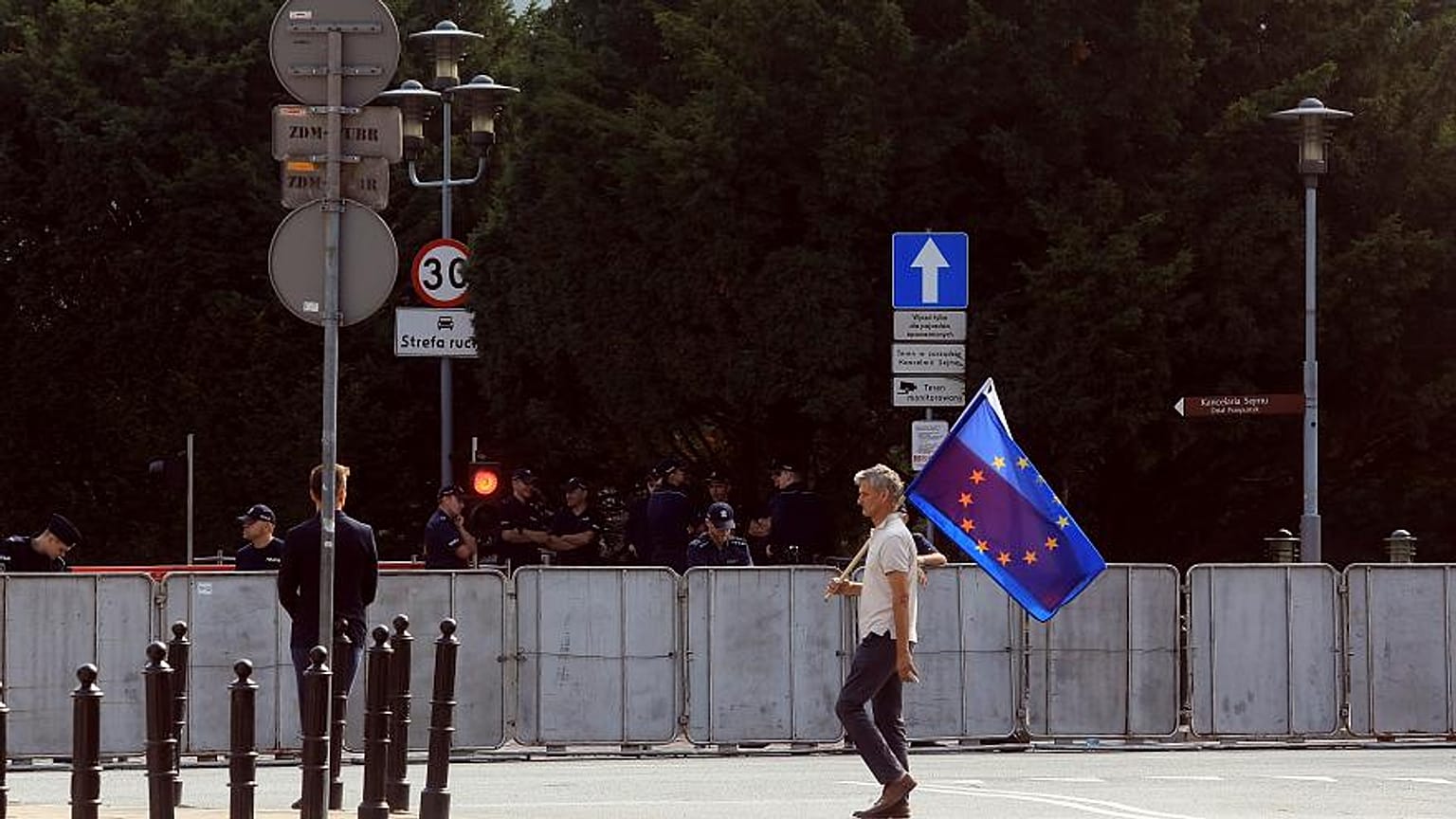 Poland to be referred to EU's top court 'to protect independence of Polish Supreme Court'