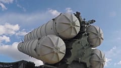 Πυραύλους S-300 στέλνει η Ρωσία στη Συρία