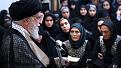 علی خامنه‌ای: عاملان حمله اهواز دستشان در جیب سعودی و امارات است