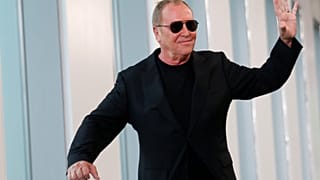 A Michael Kors a Versacét is felvásárolja 