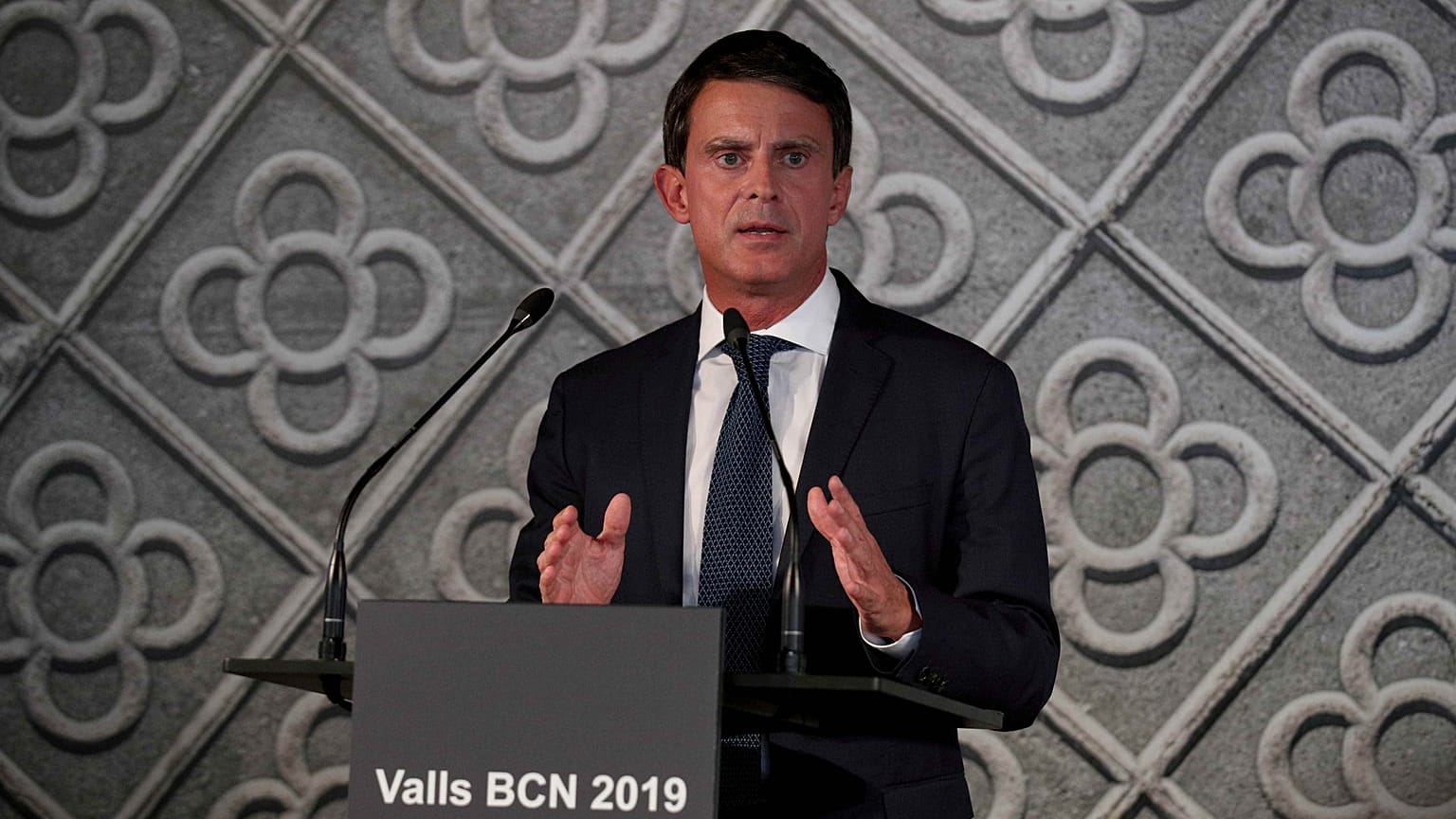 Manuel Valls sera candidat aux municipales à Barcelone