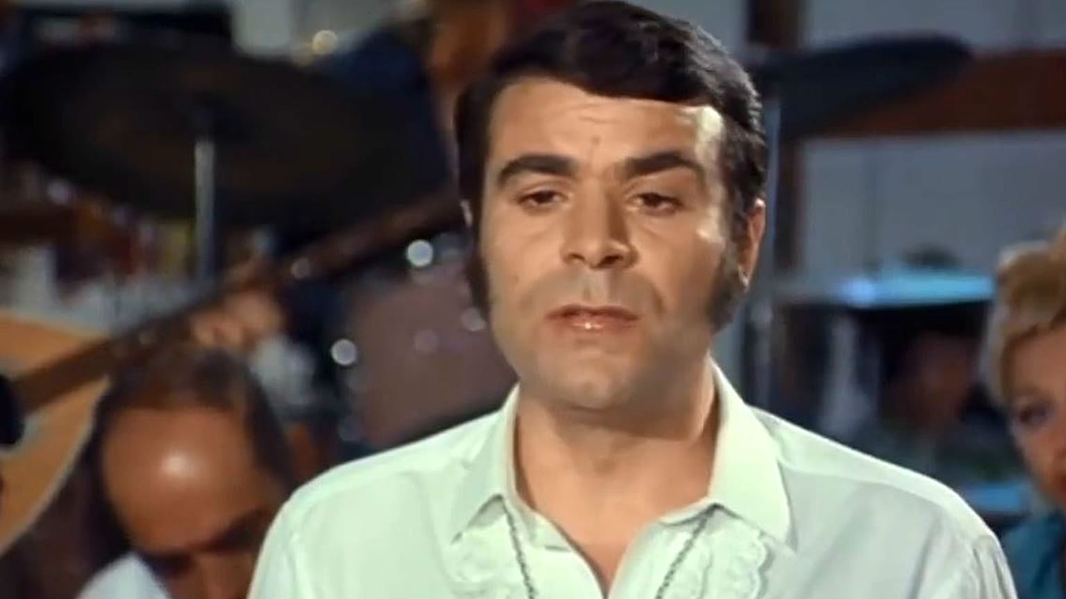 Πέθανε ο Γιώργος Παπαζήσης