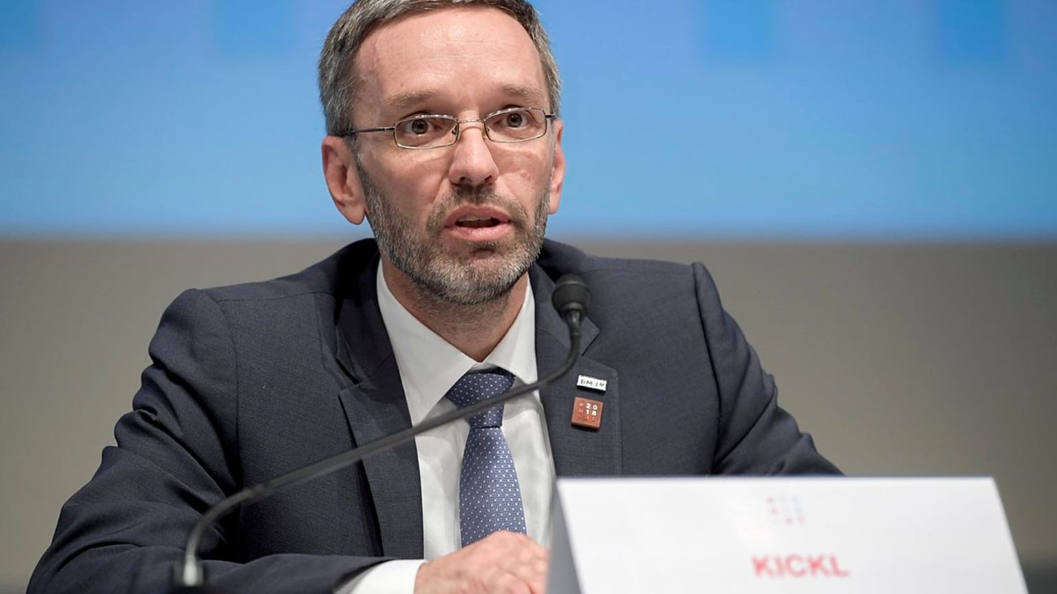 Austria: lista del governo contro media scomodi