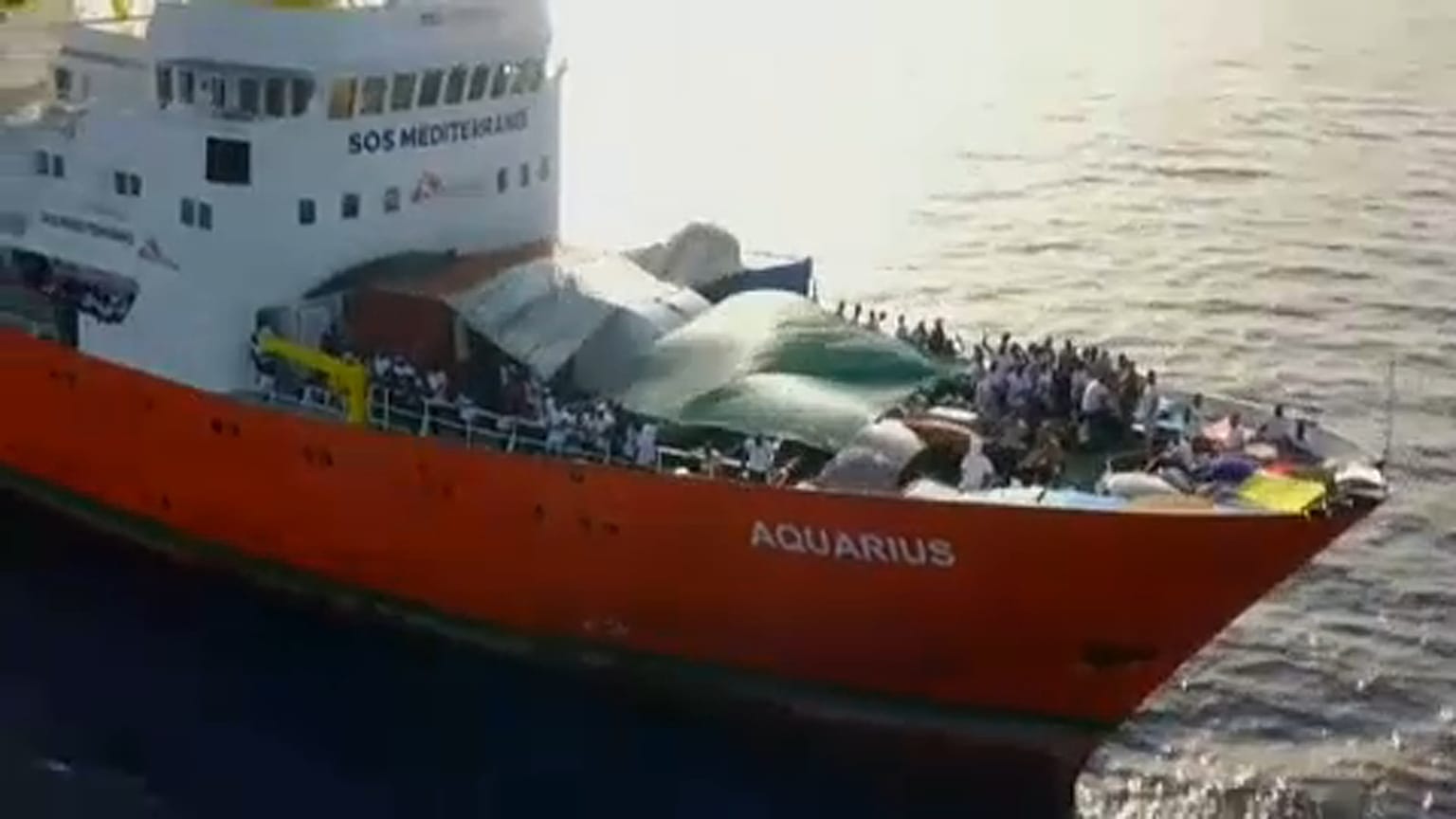 Málta engedi kikötni az Aquariust