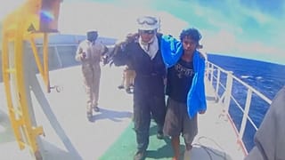 نجات نوجوان اندونزیایی پس از ۴۹ روز سرگردانی در دریا