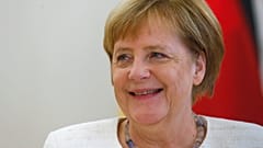 Nyugat-német márkát és könyveket is csempészett annak idején Merkel