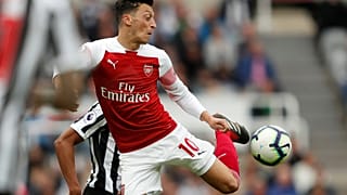 Löw reist zu Arsenal - und darf Özil nicht sehen