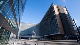 Η Ευρωπαϊκή Επιτροπή για την έρευνα της OLAF