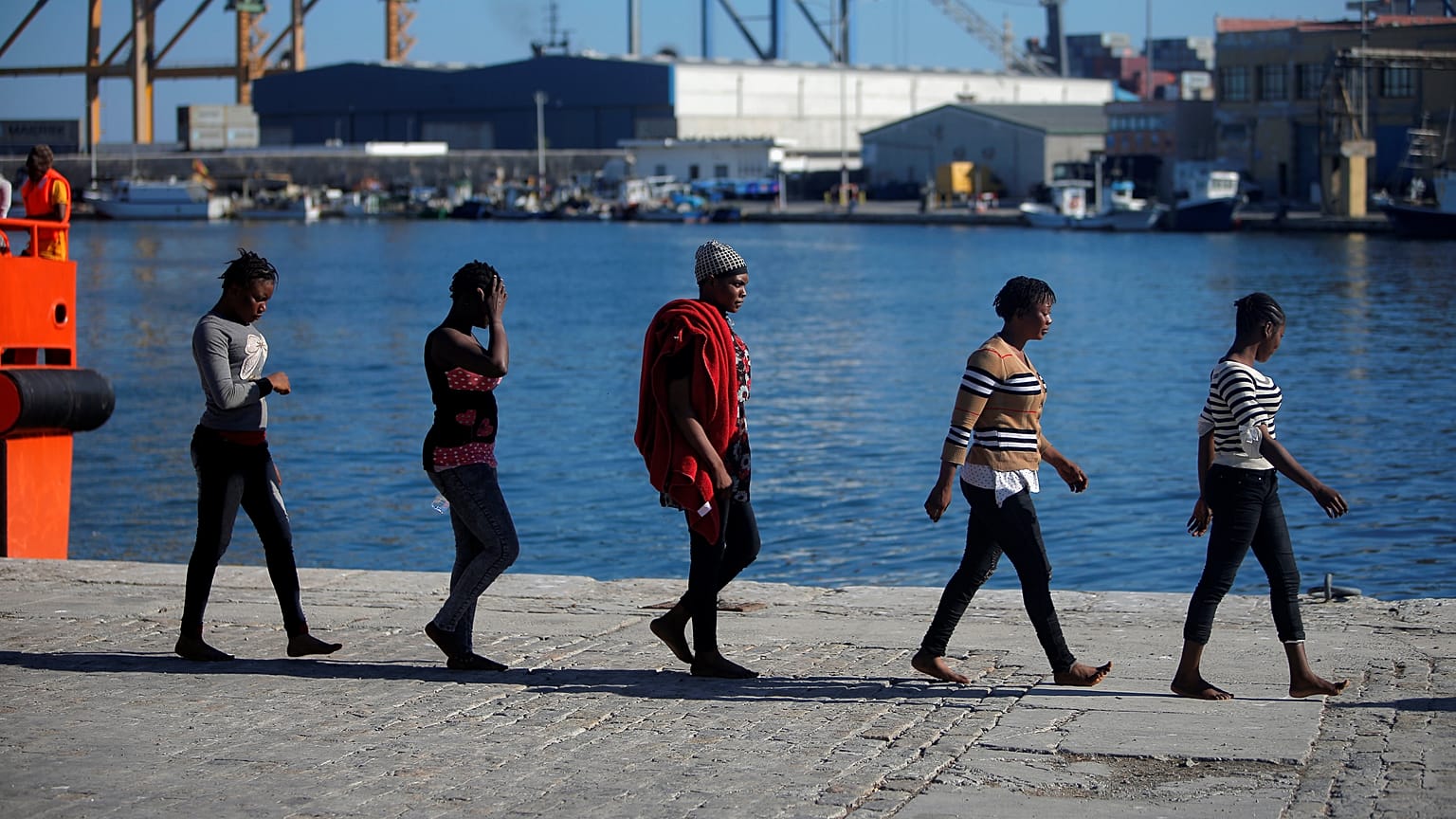 La Marine marocaine tire sur un bateau de migrants et fait un mort