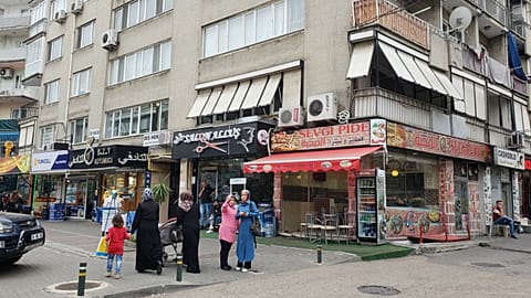 Bursa, Çarşamba mahallesi
