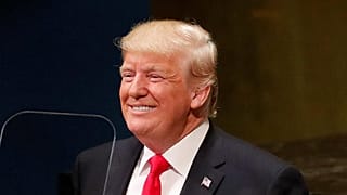 Video: Donald Trump wird für Eigenlob ausgelacht