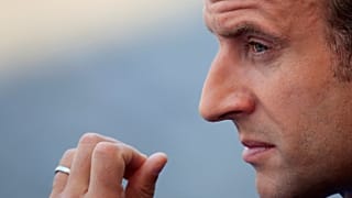 Dossiers chauds pour Emmanuel Macron aux Antilles