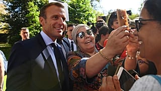 Két hétbe se telt, és munkát talált Macron "védence"