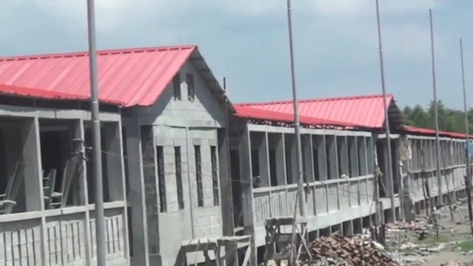 Ilha da discórdia é novo lar de refugiados