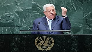 عباس يدعو ترامب لإلغاء قراراته المتعلقة بالقدس واللاجئين والاستيطان