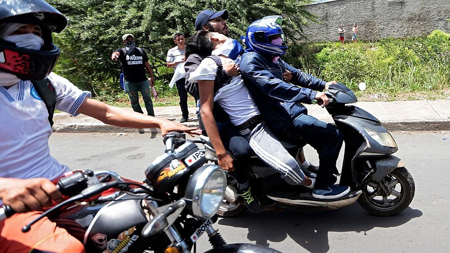 Egy lelőtt 16 éves diák a nicaraguai ellenállás mártírja