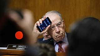 Kavanaugh é aprovado pelo Comité Judicial e fica mais perto do Supremo dos EUA