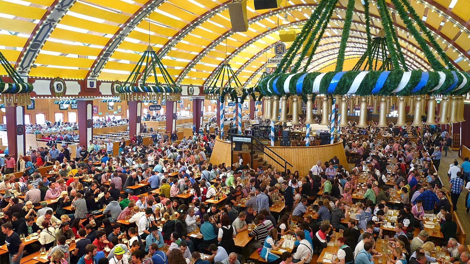 Oktoberfest: Tod im Bierzelt