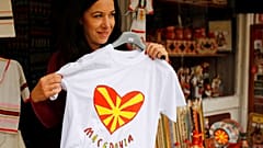 Macedónios votam nome do país e futuro na UE