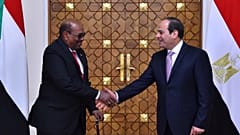  البشير: لدينا وثائق تثبت سودانية منطقة حلايب 