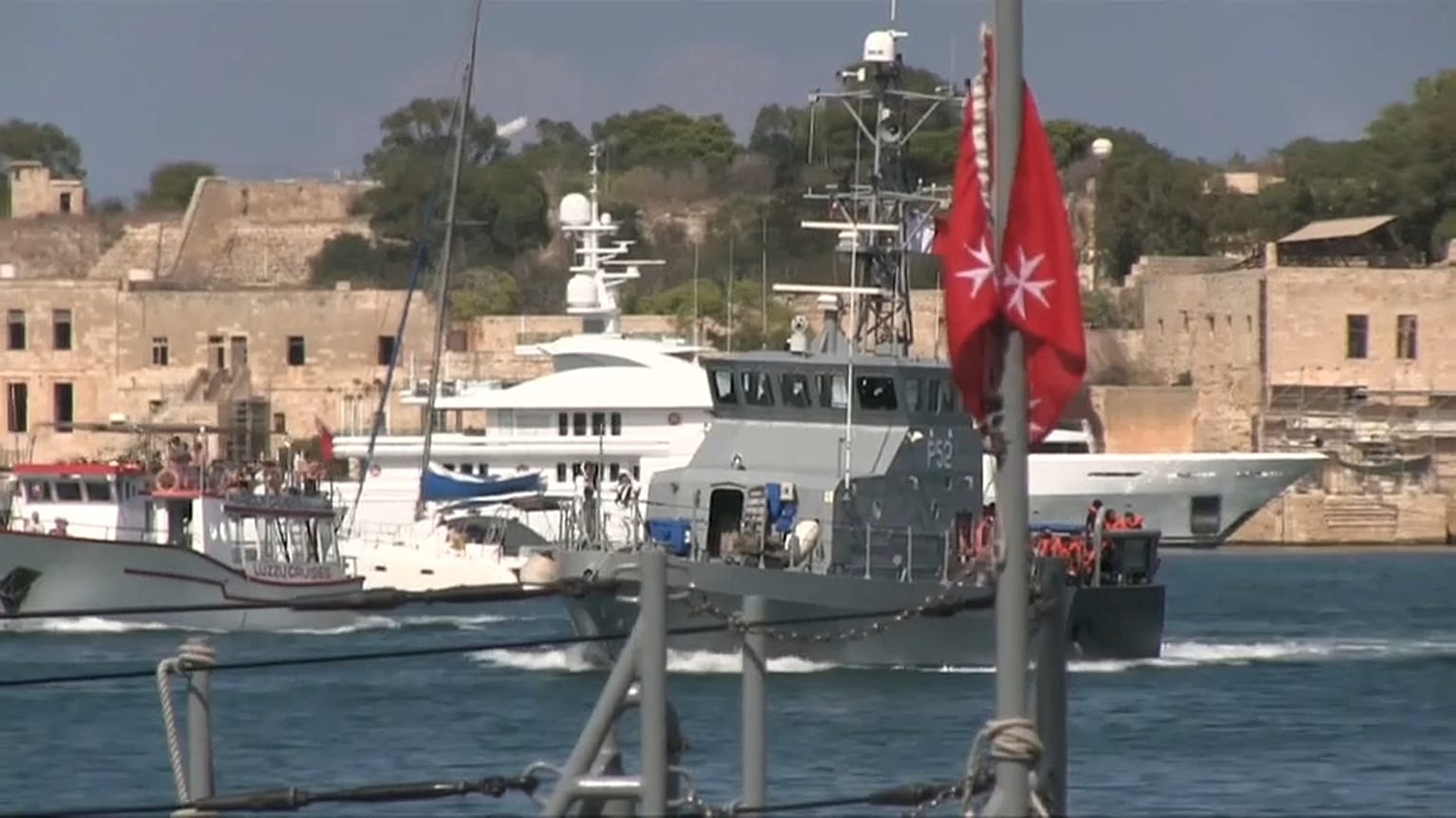 Malta: 58 Migranten konnten Rettungsschiff "Aquarius" verlassen 