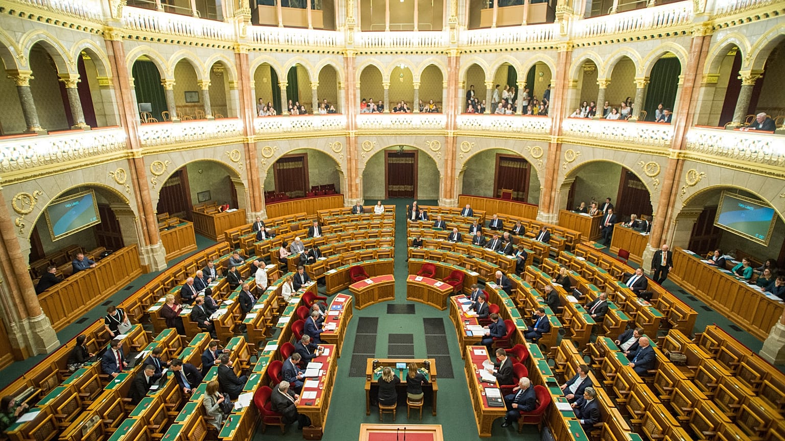 Szakértő: több szempontból is aggályos az új gyülekezési törvény 