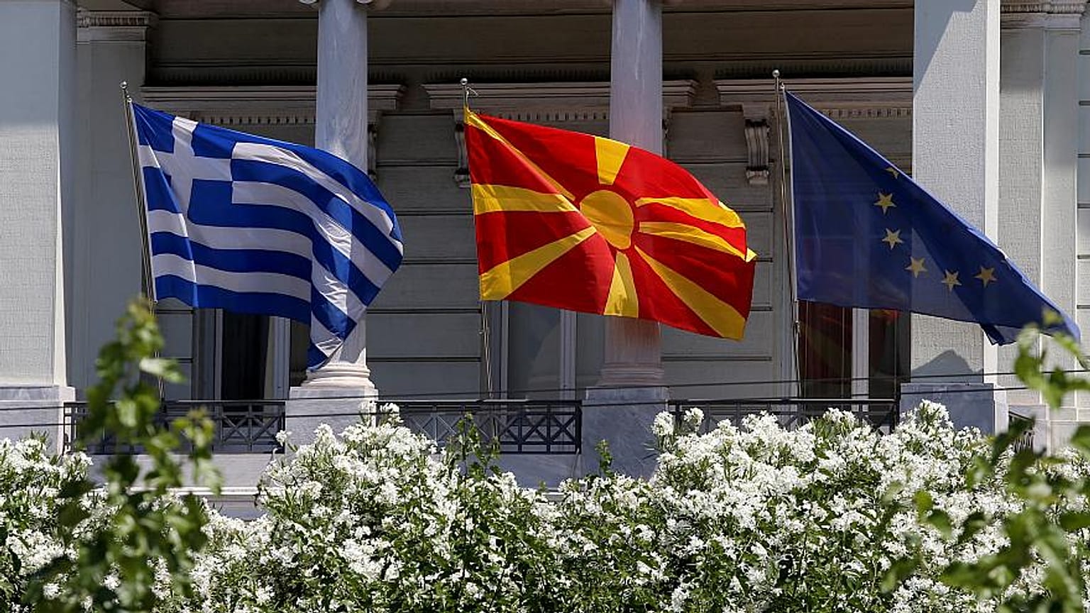 Οι εκτιμήσεις στην Αθήνα μετά το δημοψήφισμα στα Σκόπια