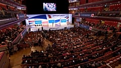 Διχασμένοι οι Τόρις στο Συνέδριο για το Brexit 