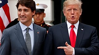 Trump salue un "accord historique" pour remplacer l'Aléna