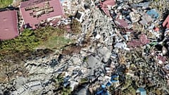 Indonesia sigue luchando para intentar salvar víctimas