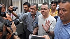 Rahip Brunson'ın ev hapsinin kaldırılması için AYM'ye başvuru 