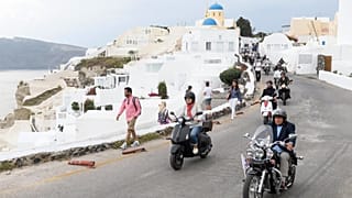 Σαντορίνη: Distinguished Gentleman’s Ride