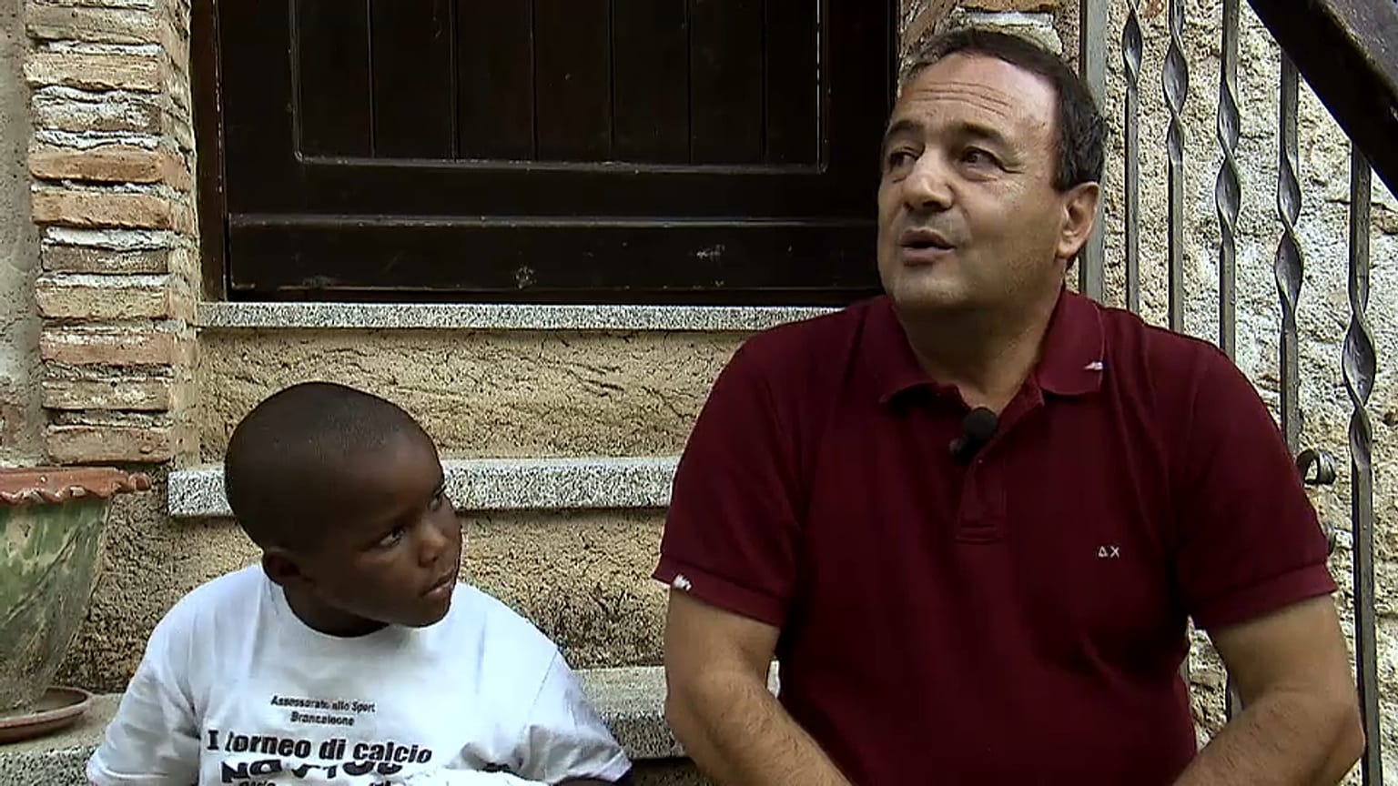 Detido o "autarca dos refugiados" em Riace