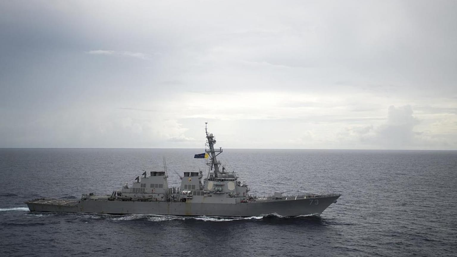 Marinha dos EUA acusa navio chinês de manobra agressiva 