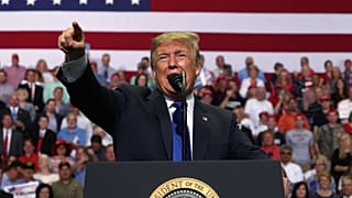 Trump: nehéz idők járnak a szexuális zaklatással megvádolt férfiakra 