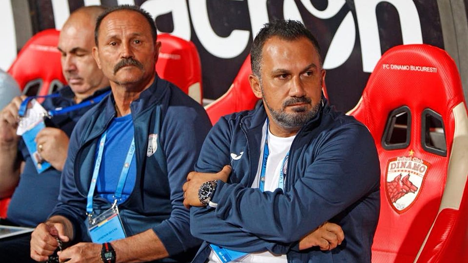 Hagi'ye Türk teknik adam Yüksel Yeşilova'dan 'ırkçılık' suçlaması