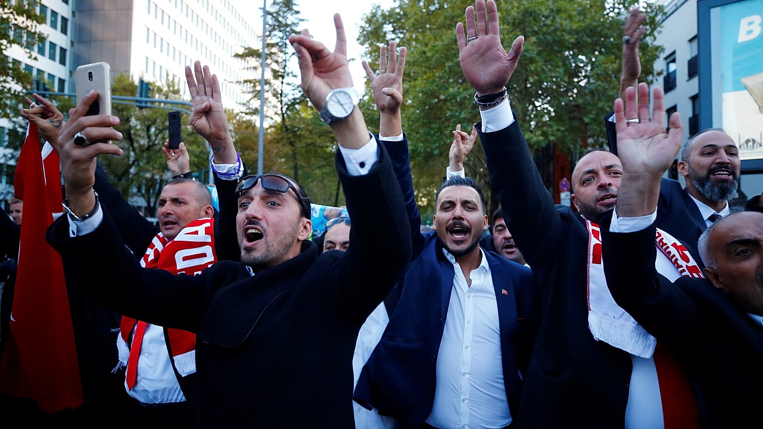 Avusturya zafer, bozkurt ve rabia işaretlerini yasaklamaya hazırlanıyor